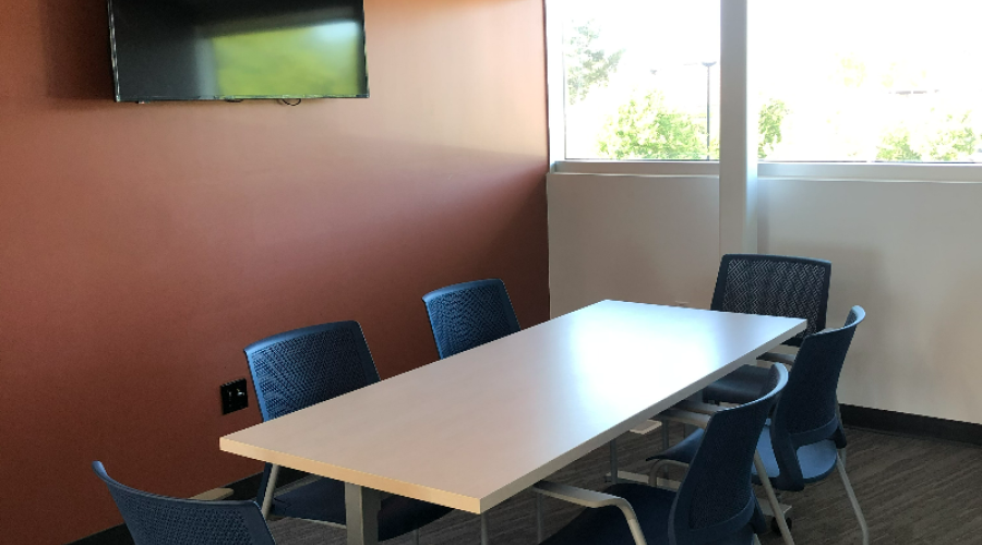 Study Room at El Gabilan Library with one table and a mounted tv